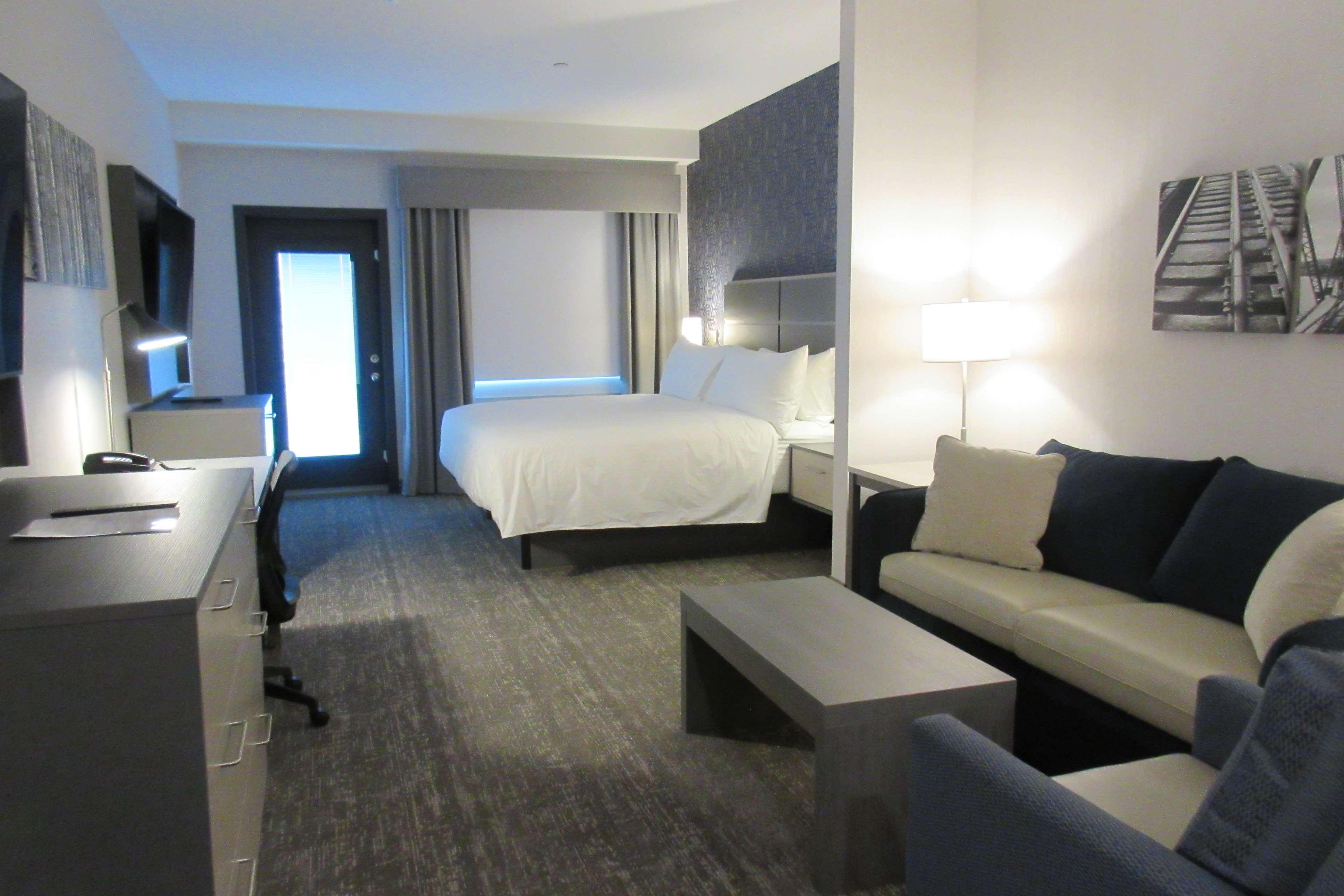 Best Western Inn & Suites Ontario Eksteriør billede