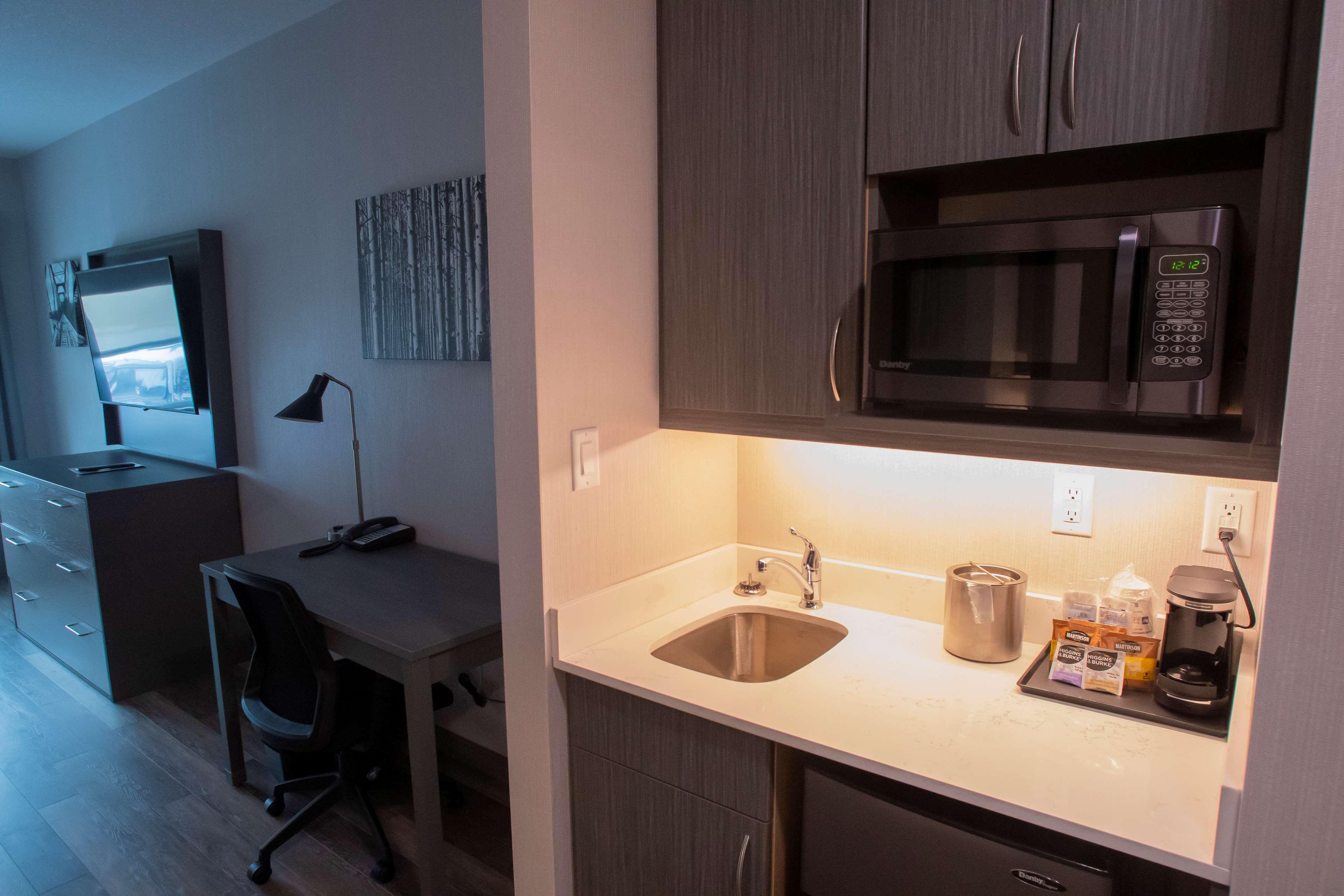 Best Western Inn & Suites Ontario Eksteriør billede