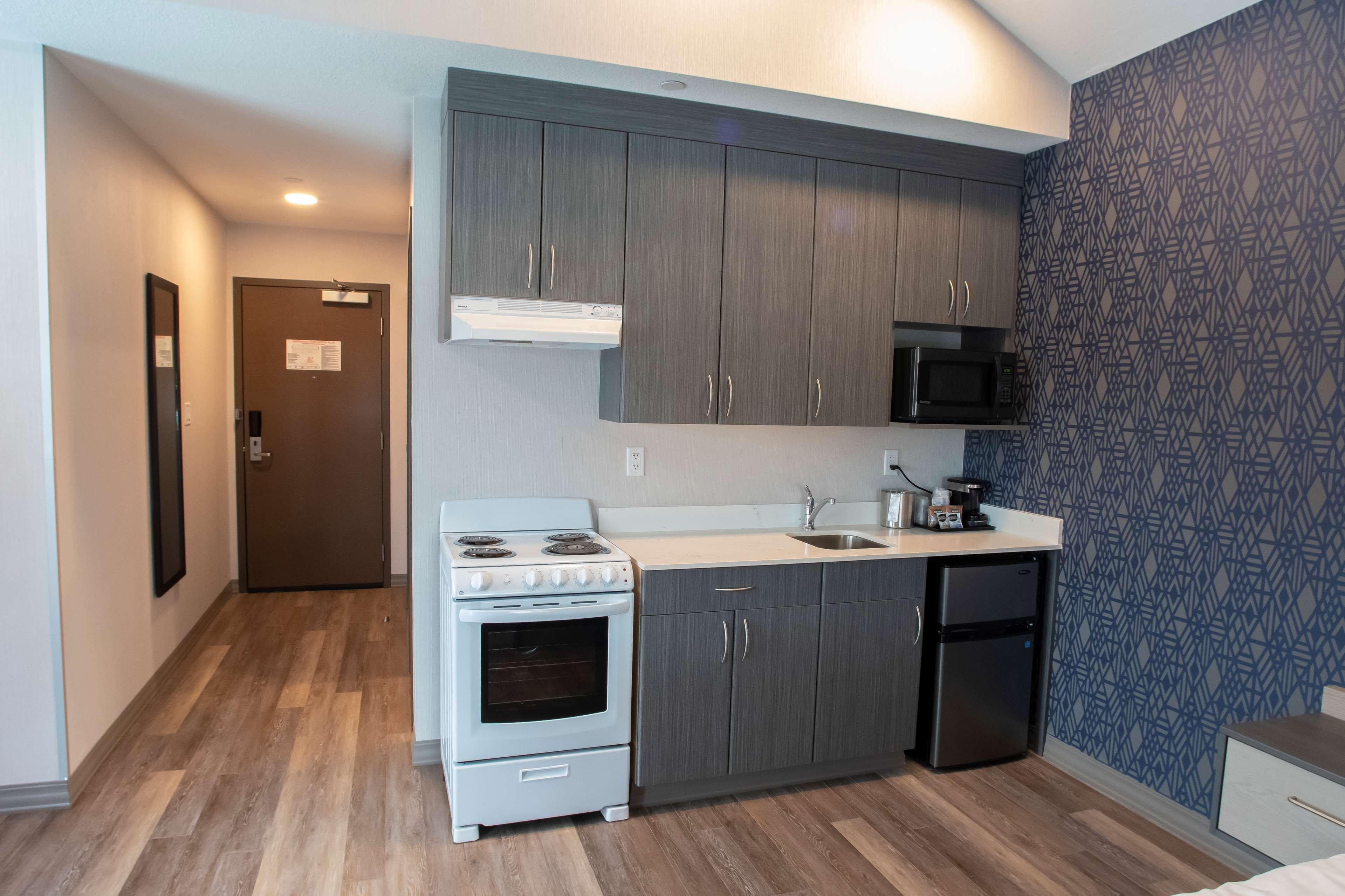 Best Western Inn & Suites Ontario Eksteriør billede